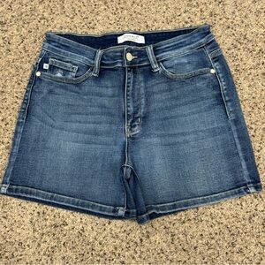 Judy Blue Mid Rise Shorts